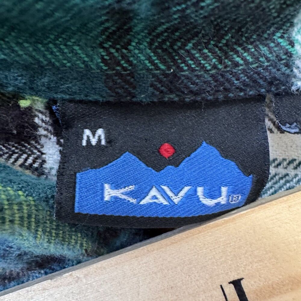 KAVU Men's Medium Multi Color Plaid Flannel Long Sleeve Button Down Shirt *READ* - Picture 3 of 8
